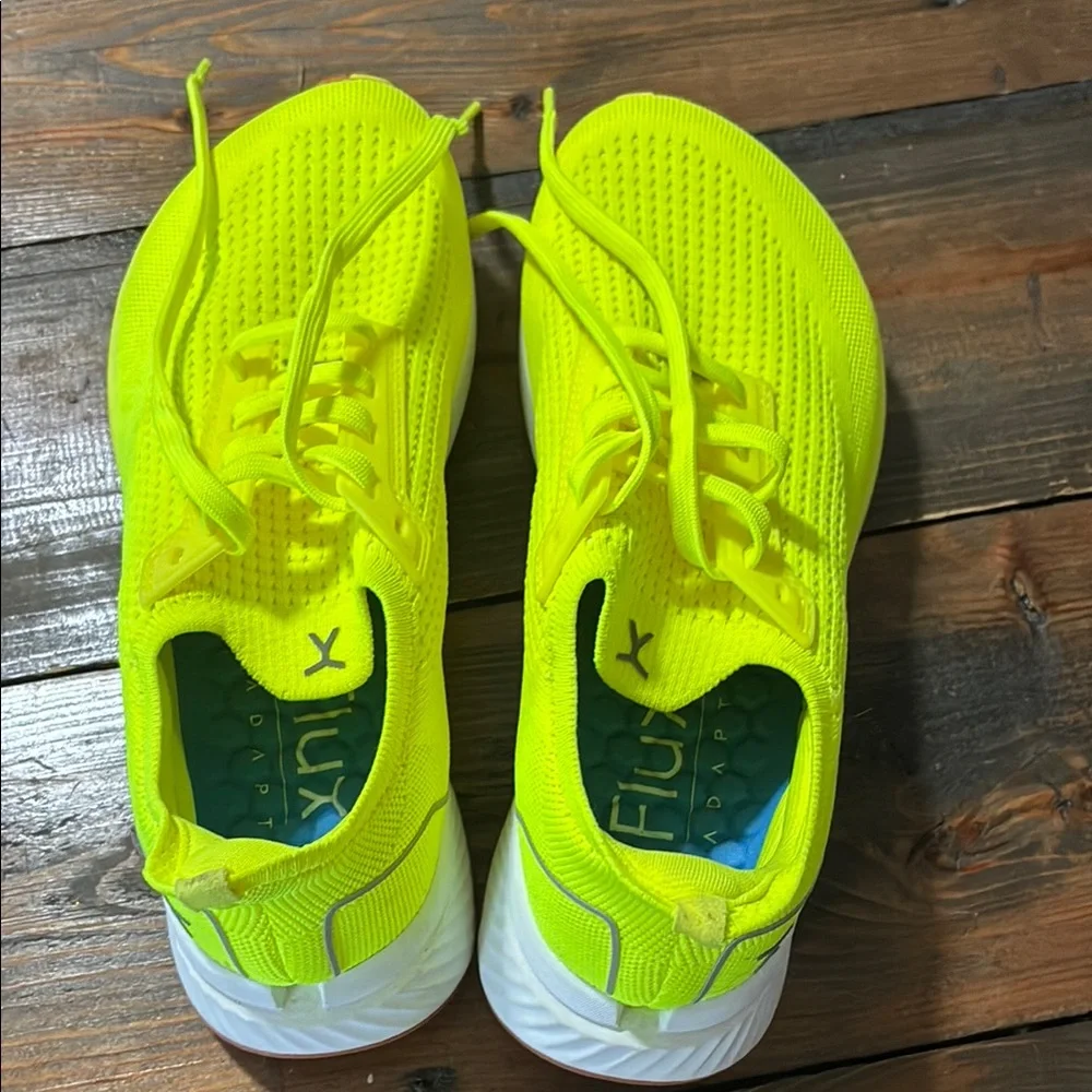Women’s 7.5 / men’s 6 Flux Adapt Sneakers — Neon Yellow Lightweight Shoes